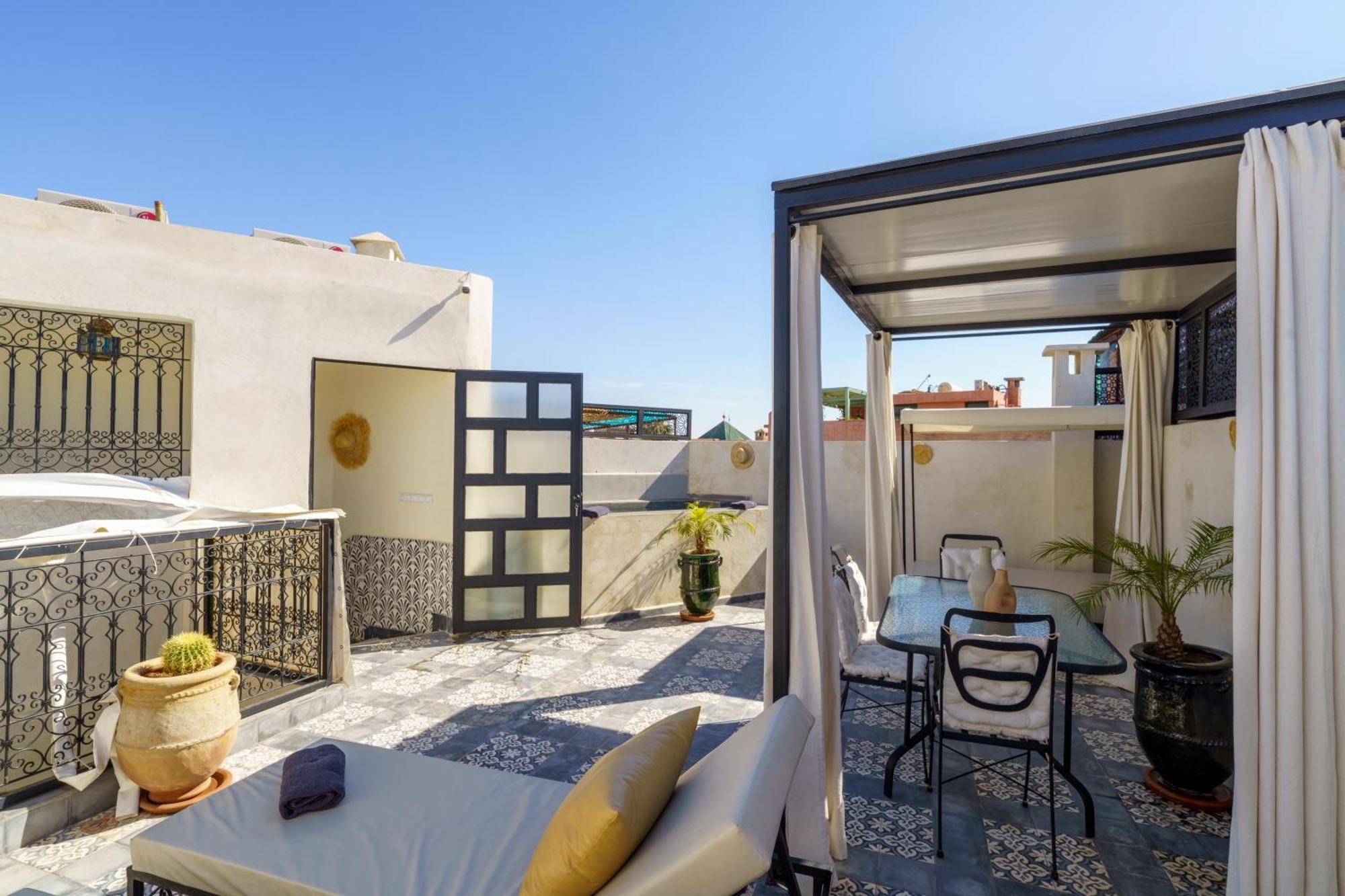 Riad 4 Chambres - Piscine & Petit Dejeuner Gratuit - Wifi Fibre Optique Marrakesch Exterior foto